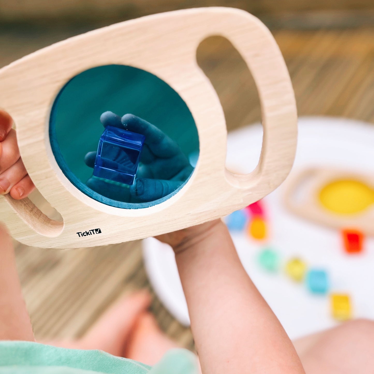 Explore Light & Colour Sensory Pack (12M+)