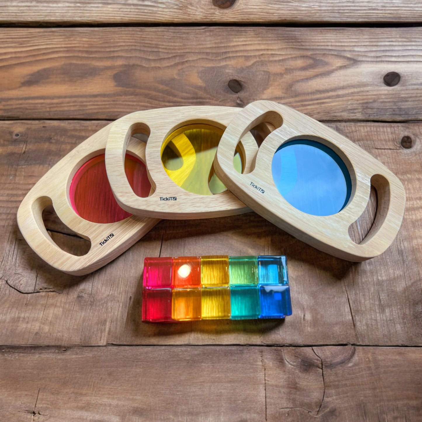 Explore Light & Colour Sensory Pack (12M+)